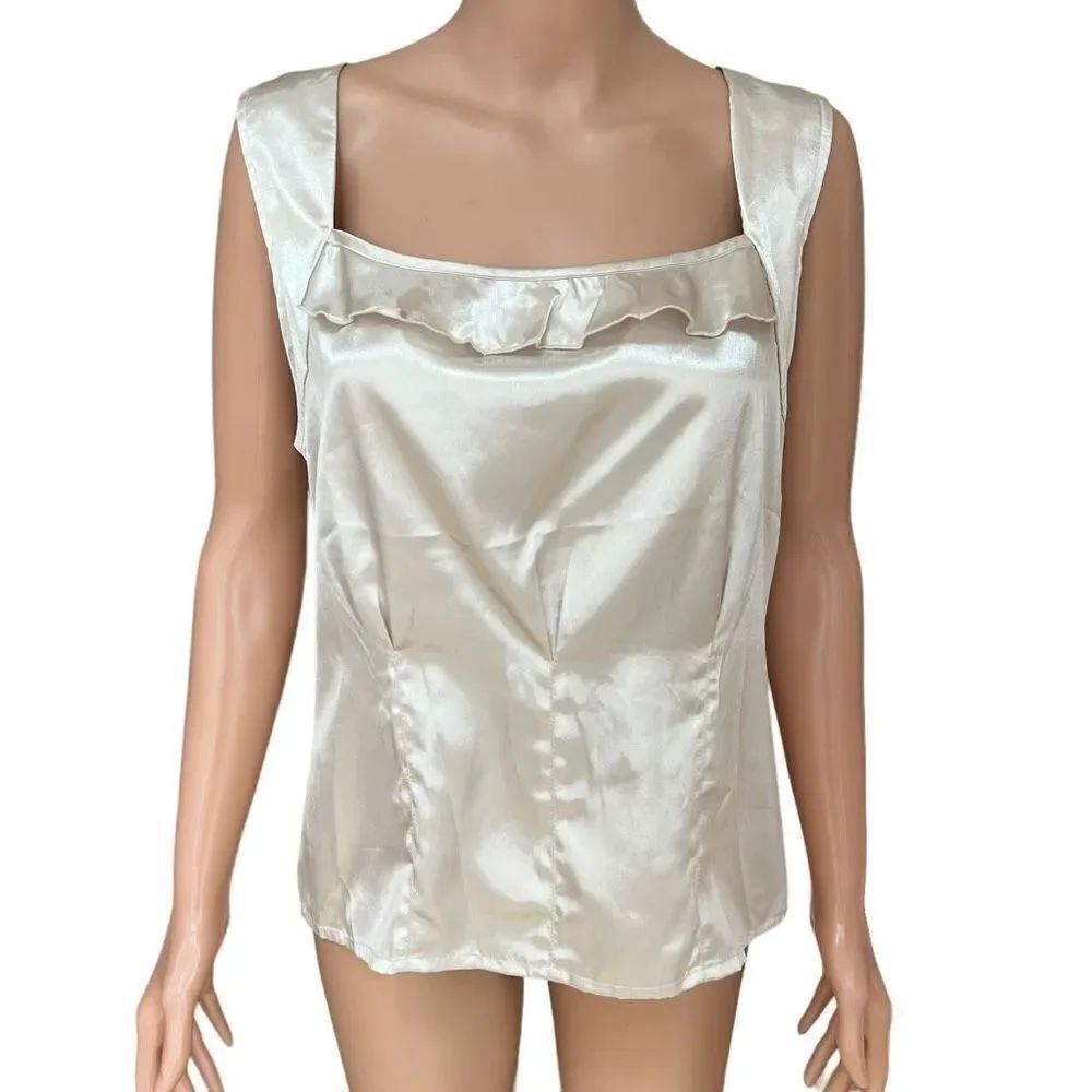 Nicola beige color ruffle detail sleeveless satin blouse size L NWT